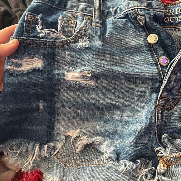 American Eagle Outfitters high waisted distressed jean shorts - Picture 4 of 8
